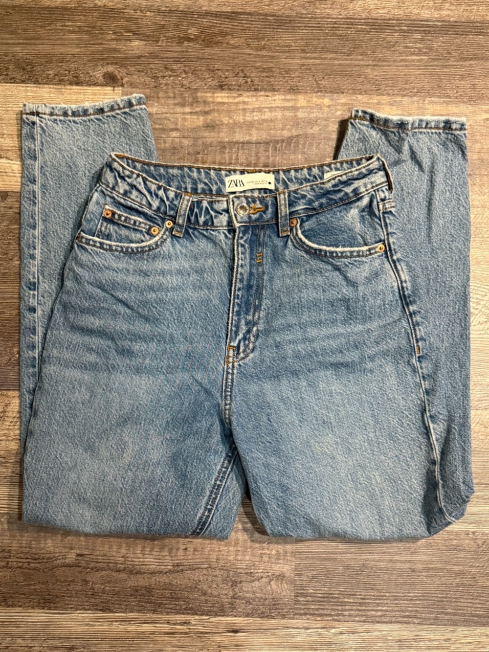 Zara 90s Mom Jeans Women’s Size 6 High Rise Straight Leg Light Wash Denim
